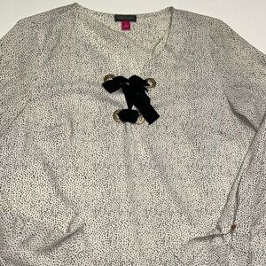 VINCE CAMUTO black & white Speckled front Lace Up Bow Bell Sleeve Blouse small